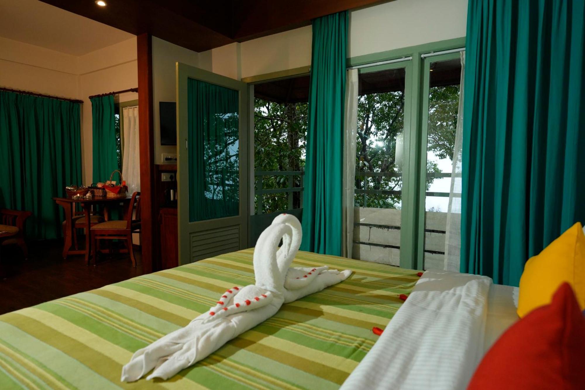 Blackberry Hills Munnar Nature Resort & Spa Exterior photo